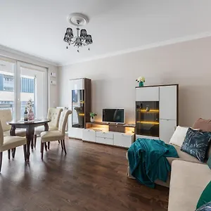https://kolska-serviced-apartments.warsawhotelspoland.com